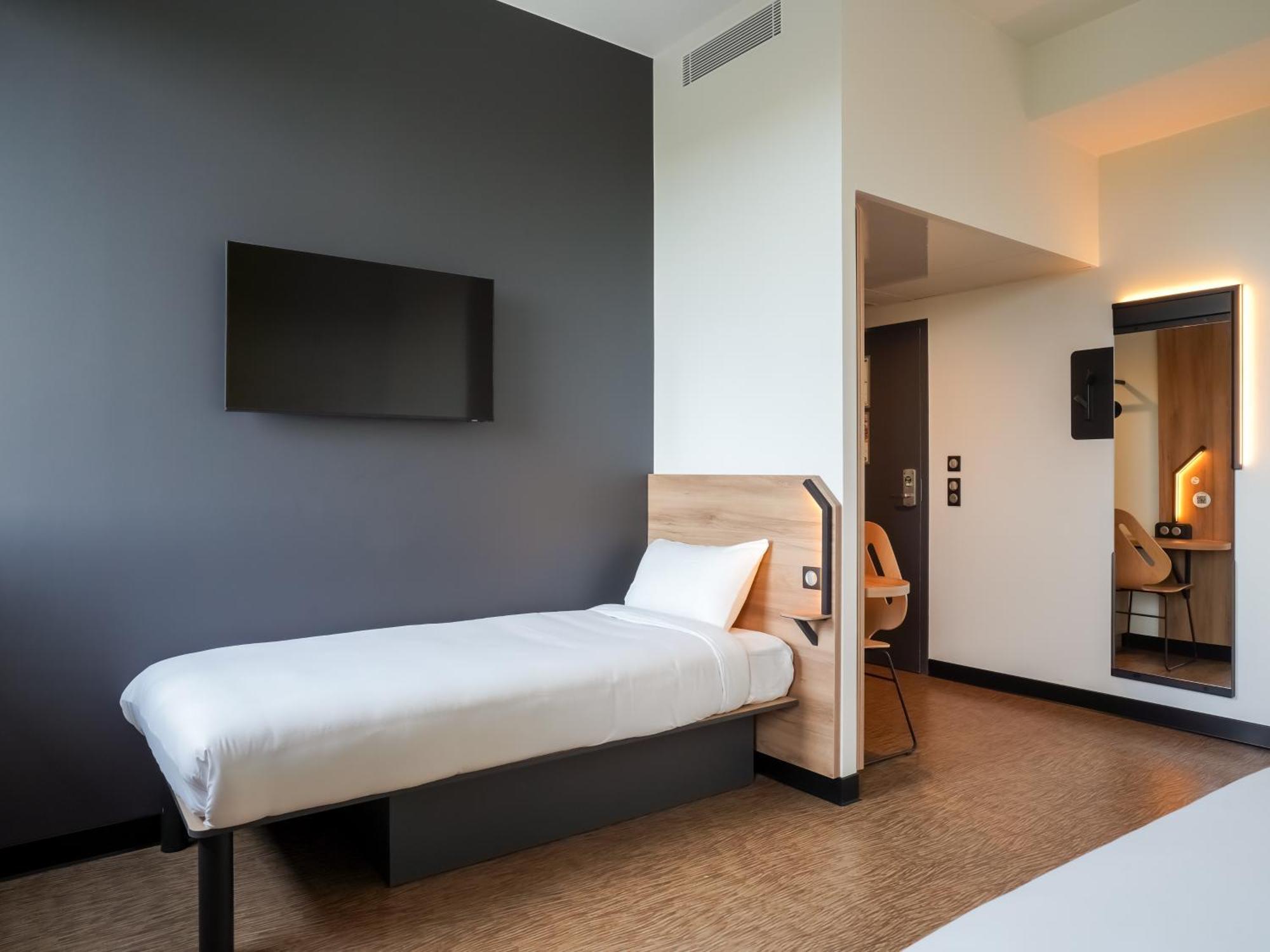 B&B Hotel Paris Porte D'Orleans Montrouge Exterior foto